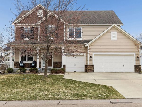 1583 Bluewater Lane, Woodbury, MN 55129