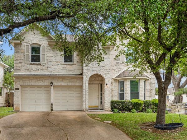 4033 Sable Oaks DR, Round Rock, TX 78664