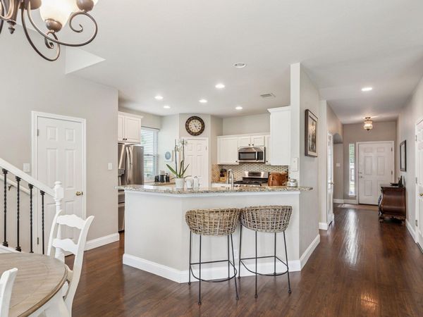 4033 Sable Oaks DR, Round Rock, TX 78664