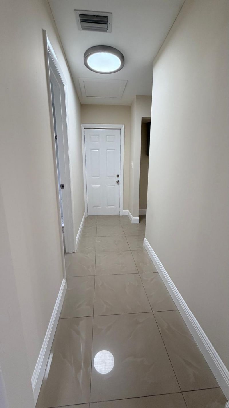 4081 NW 35th Avenue, Lauderdale Lakes, FL 33309 Photo