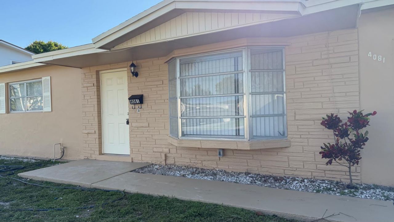 4081 NW 35th Avenue, Lauderdale Lakes, FL 33309 Photo