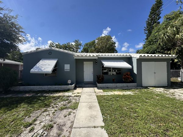 308 SE 22nd Street, Fort Lauderdale, FL 33316