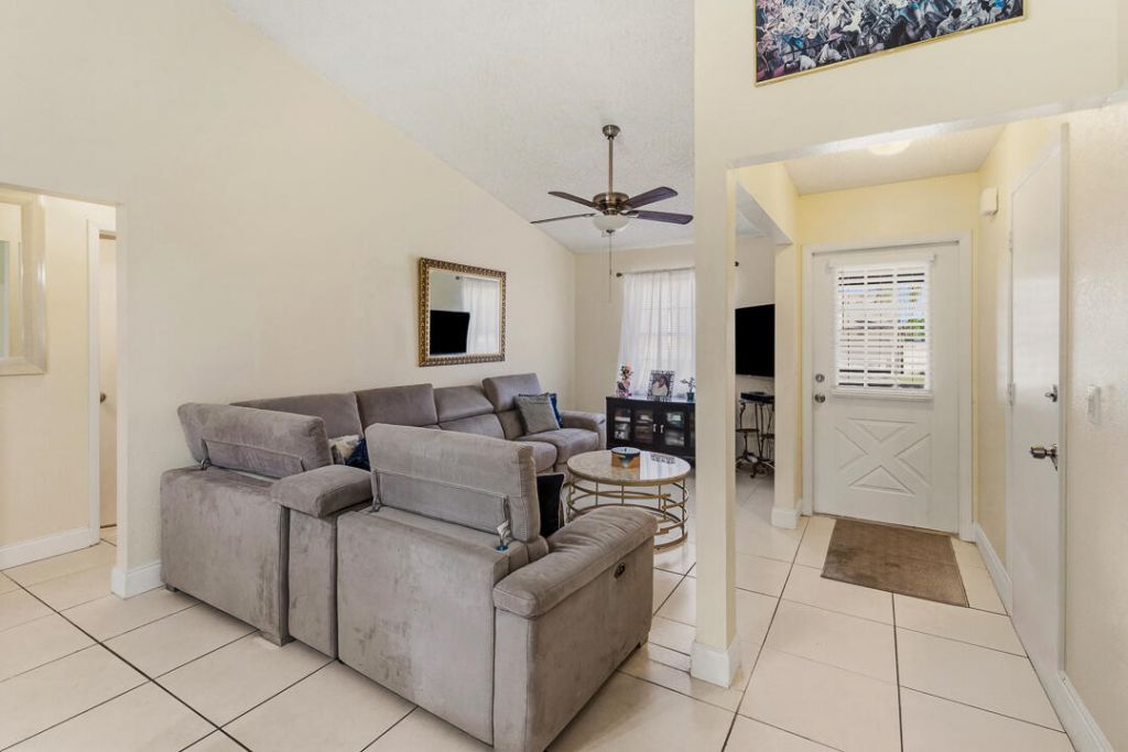 2363 SE Breckenridge Circle, Port Saint Lucie, FL 34952 Photo