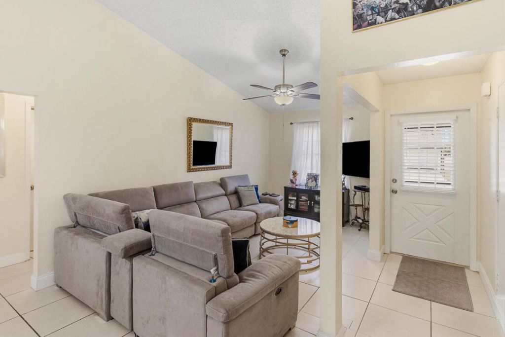 2363 SE Breckenridge Circle, Port Saint Lucie, FL 34952 Photo