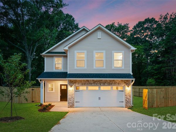 5545 Manning Road, Charlotte, NC 28269