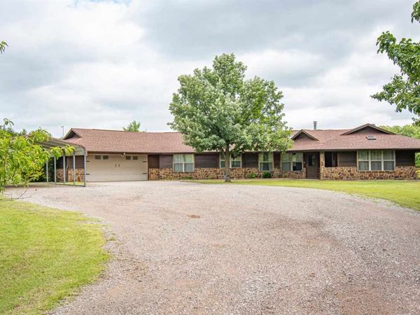 1199 N Amanda Lane, Stillwater, OK 74075