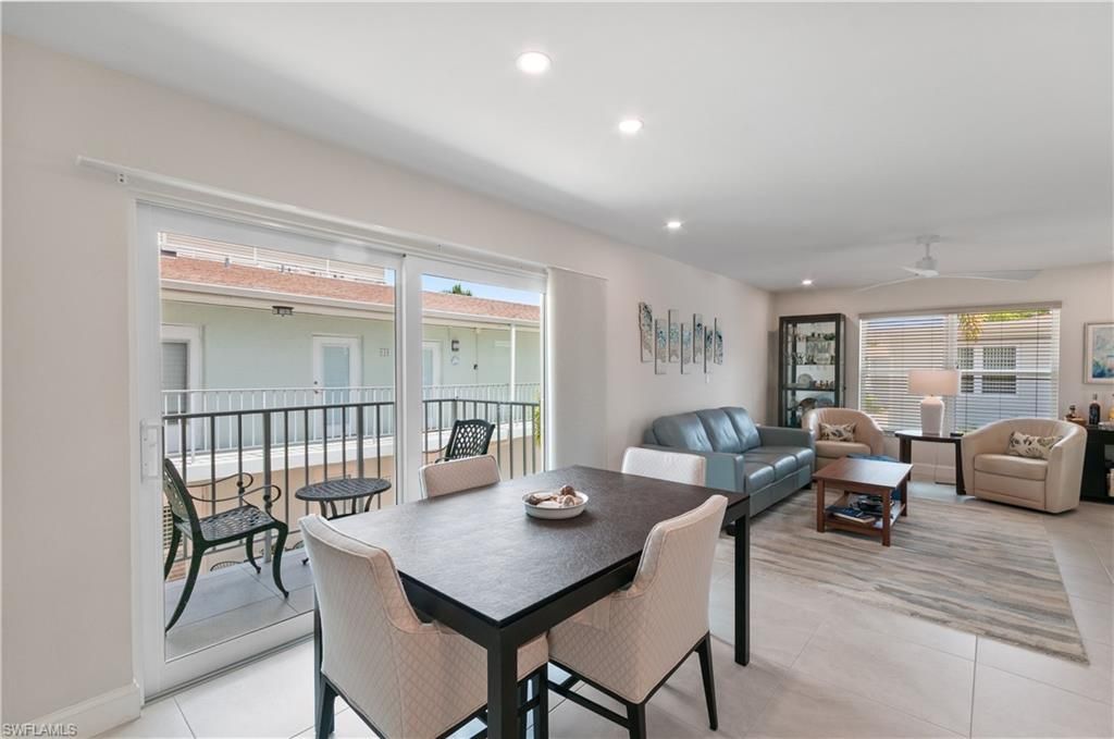 636 12th Ave S, Unit 636, Naples, FL 34102 Photo