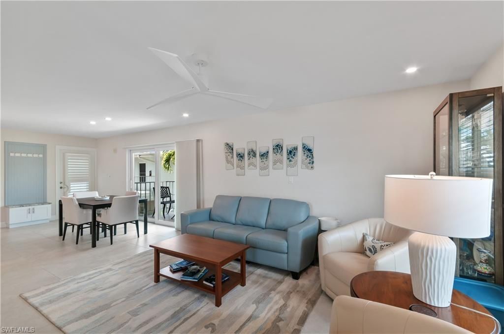 636 12th Ave S, Unit 636, Naples, FL 34102 Photo