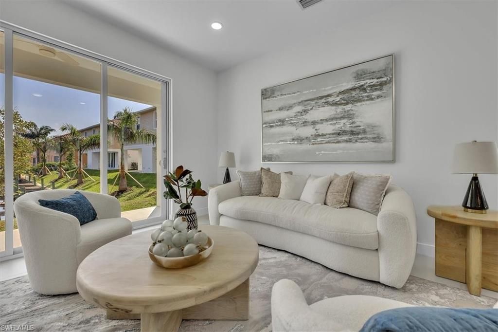 3527 Country Club Blvd, Cape Coral, FL 33904 Photo