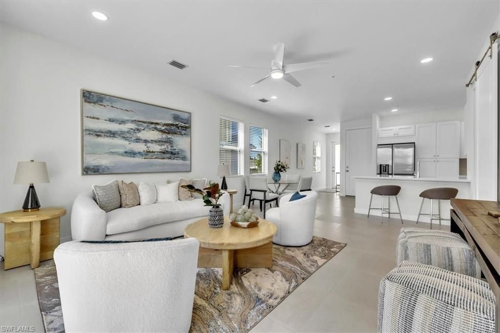 3527 Country Club Blvd, Cape Coral, FL 33904 Photo