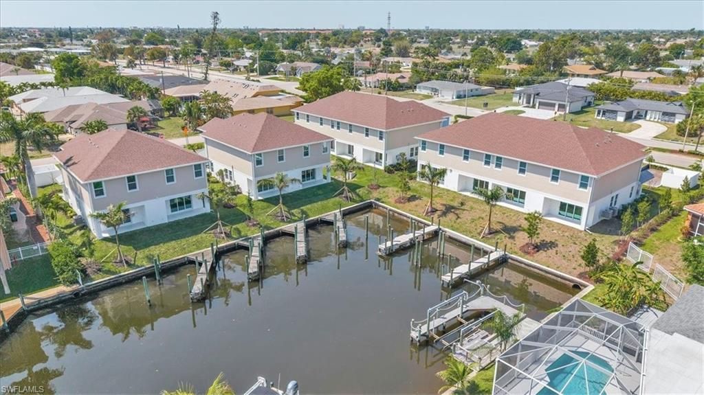 3527 Country Club Blvd, Cape Coral, FL 33904 Photo