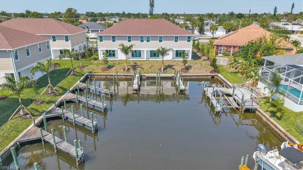 3527 Country Club Blvd, Cape Coral, FL 33904 Photo