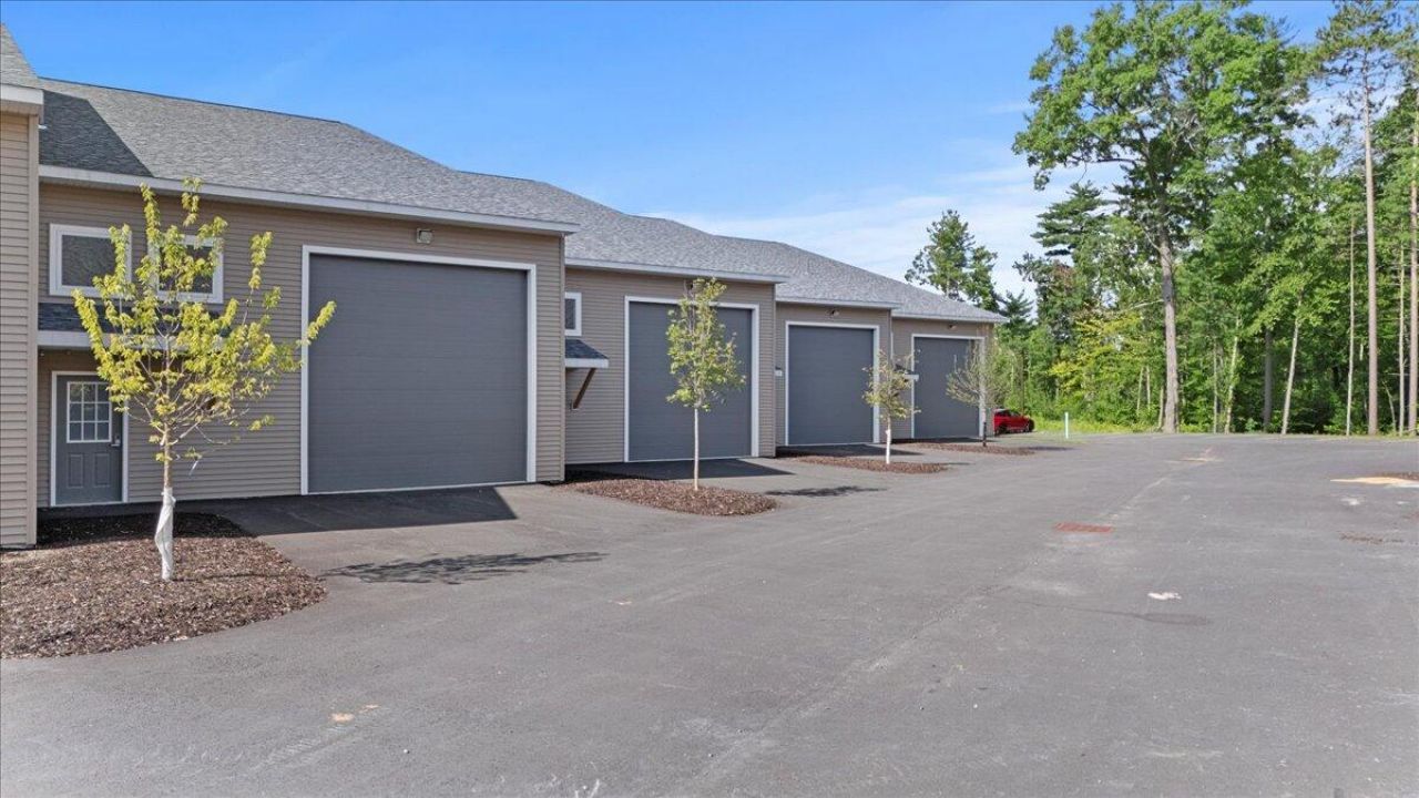 12 Shenandoah Drive, Unit 404, Saratoga Springs, NY 12866 Main Photo