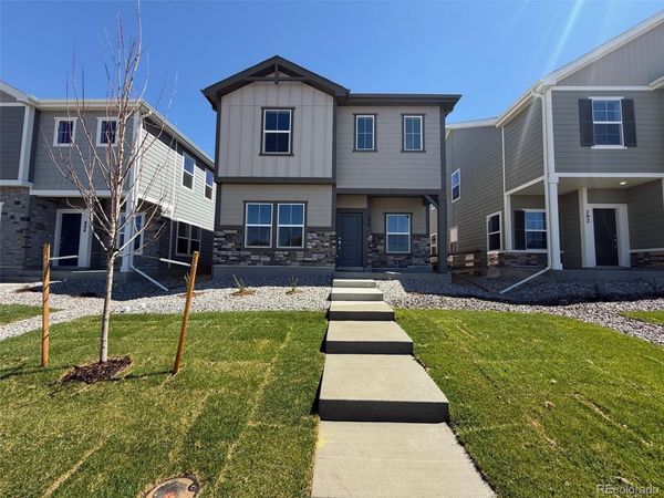 798 N Bently Street , Watkins, CO 80137