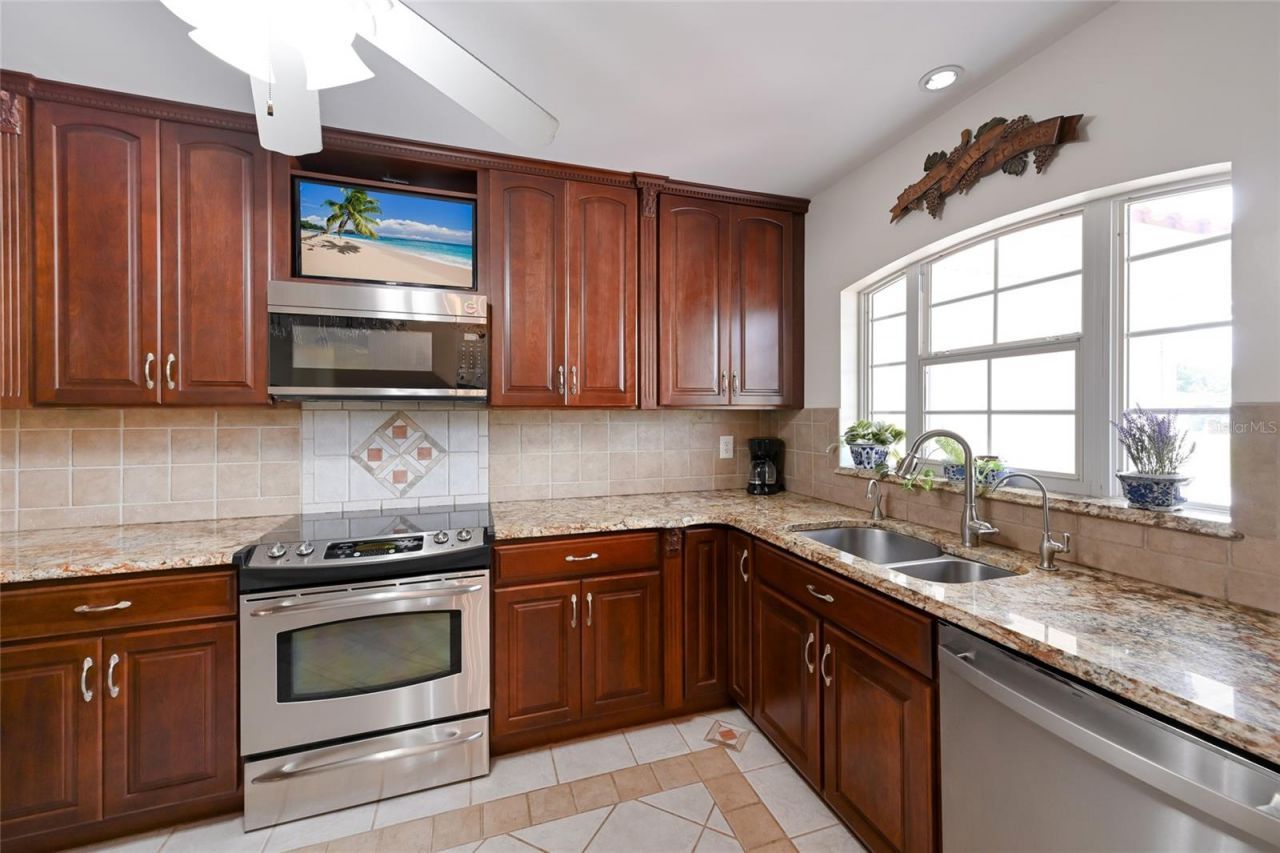 6912 7th Avenue Boulevard Nw, Bradenton, FL 34209 Photo