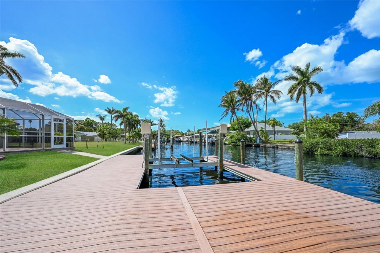 6912 7th Avenue Boulevard Nw, Bradenton, FL 34209 Photo