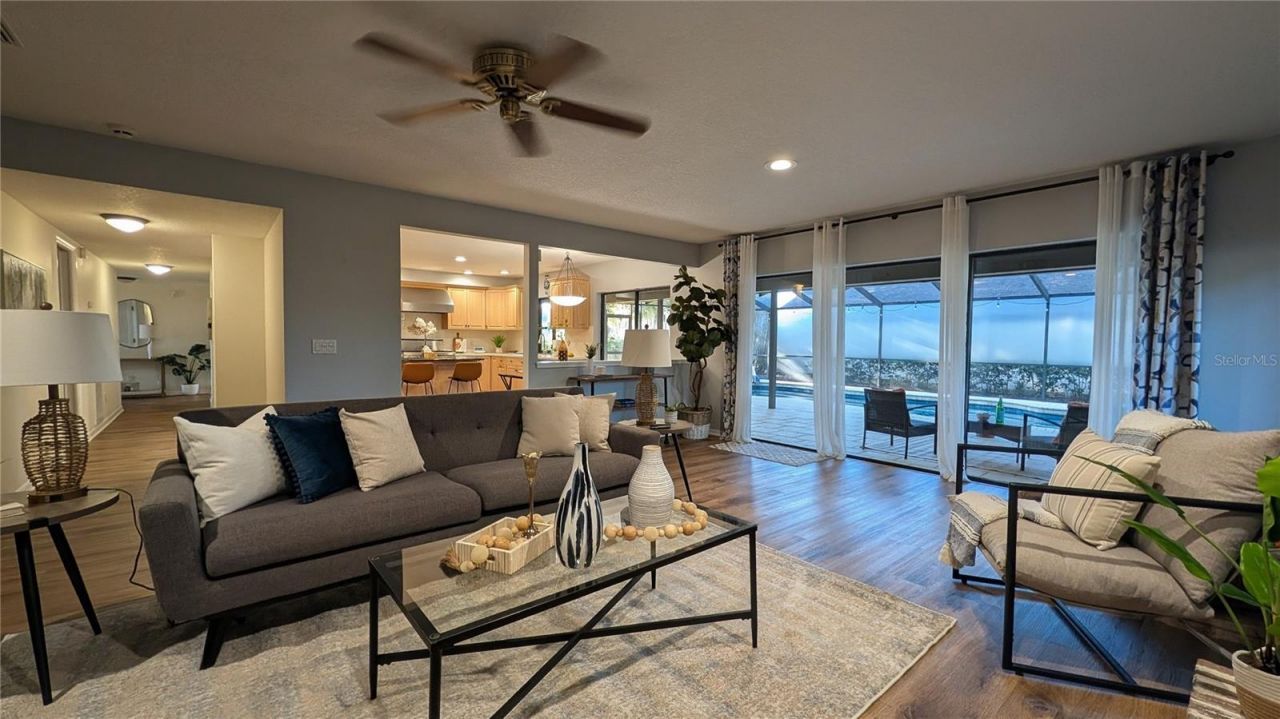 1711 Magdalene Manor Drive, Tampa, FL 33613 Photo