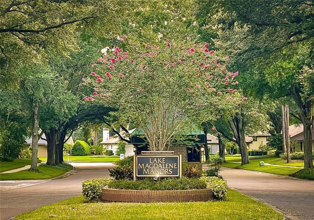 1711 Magdalene Manor Drive, Tampa, FL 33613 Photo