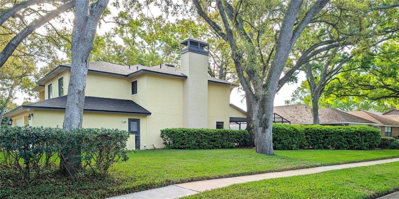 1711 Magdalene Manor Drive, Tampa, FL 33613 Photo