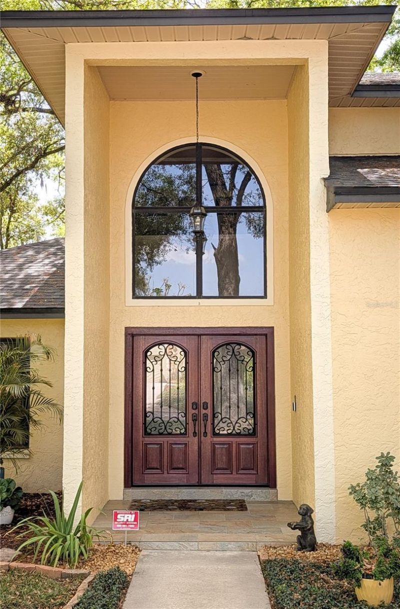 1711 Magdalene Manor Drive, Tampa, FL 33613 Photo