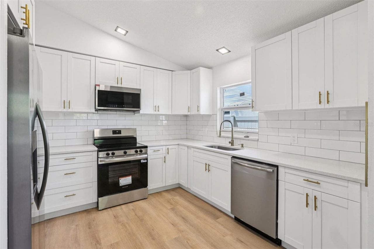 2800 13th Avenue N, Saint Petersburg, FL 33713 Photo