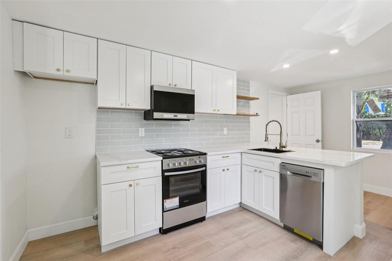 2800 13th Avenue N, Saint Petersburg, FL 33713 Photo