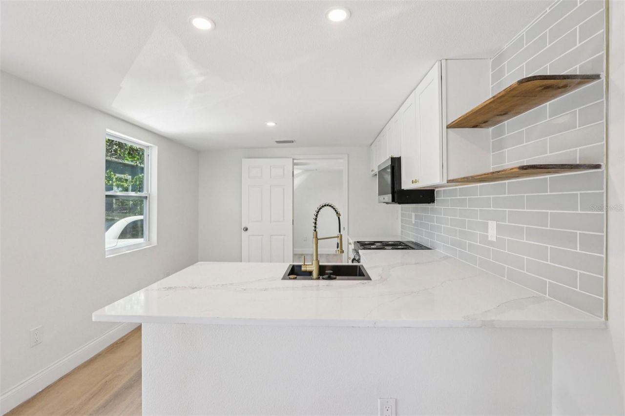 2800 13th Avenue N, Saint Petersburg, FL 33713 Photo