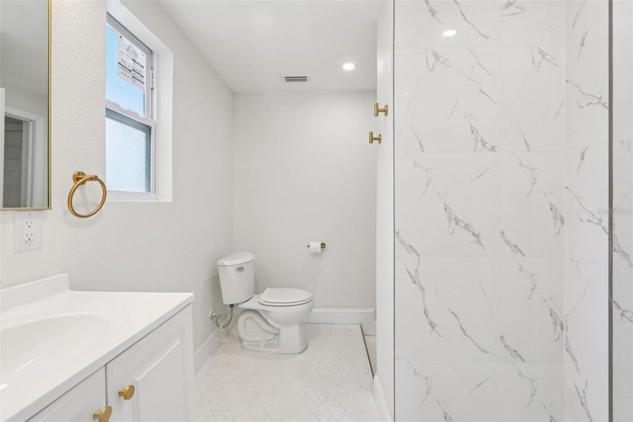 2800 13th Avenue N, Saint Petersburg, FL 33713 Photo