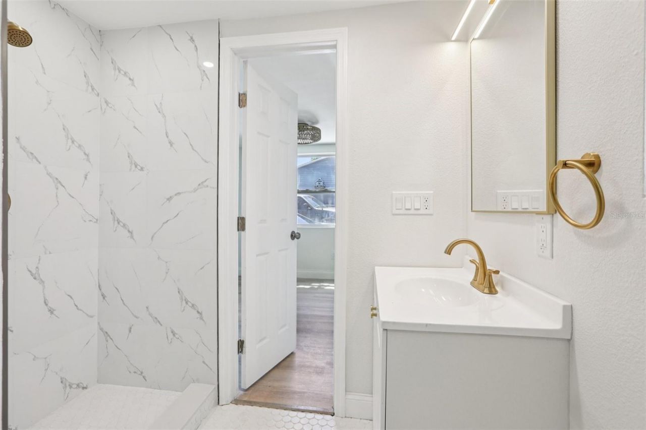 2800 13th Avenue N, Saint Petersburg, FL 33713 Photo