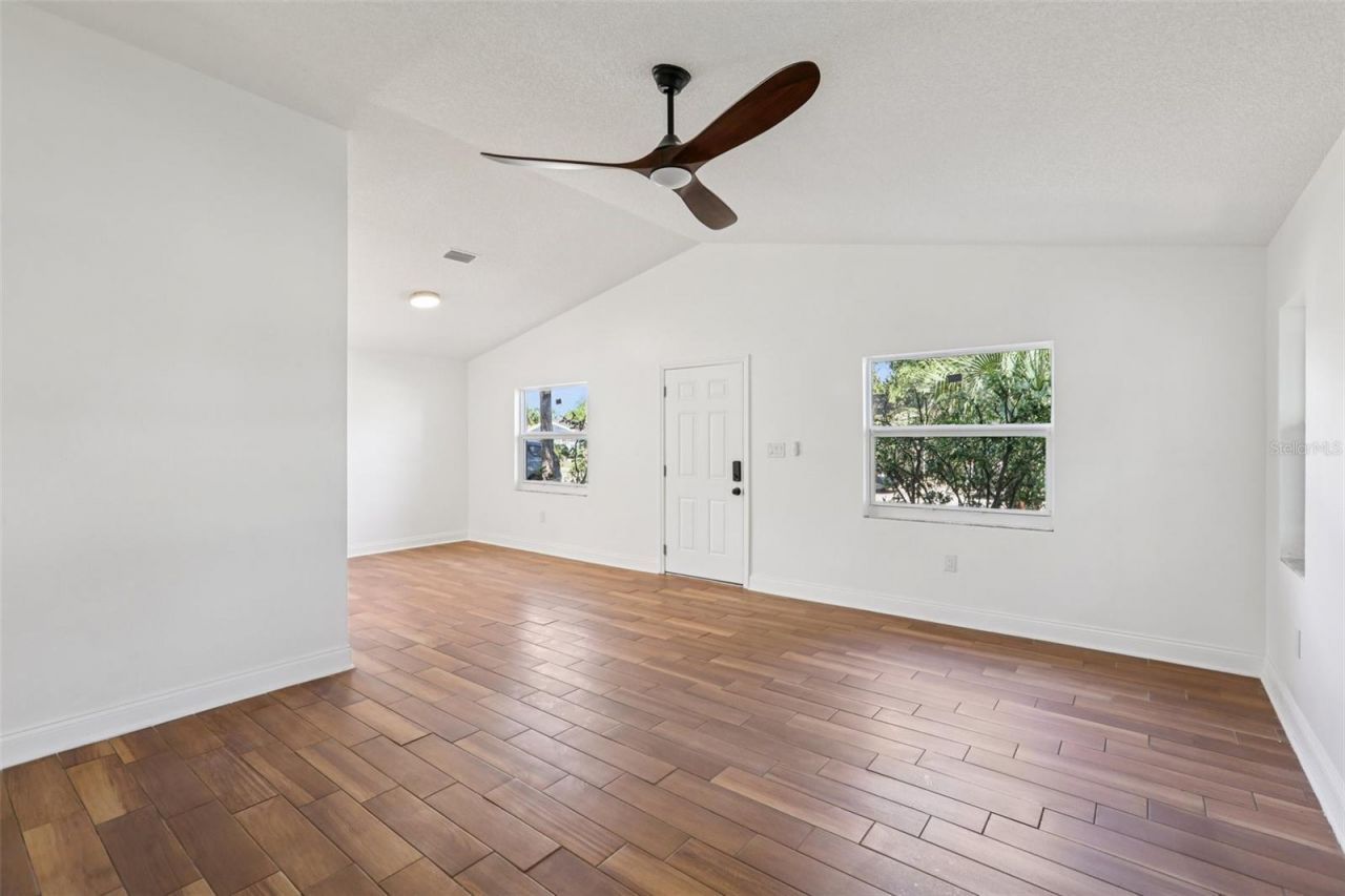 2800 13th Avenue N, Saint Petersburg, FL 33713 Photo