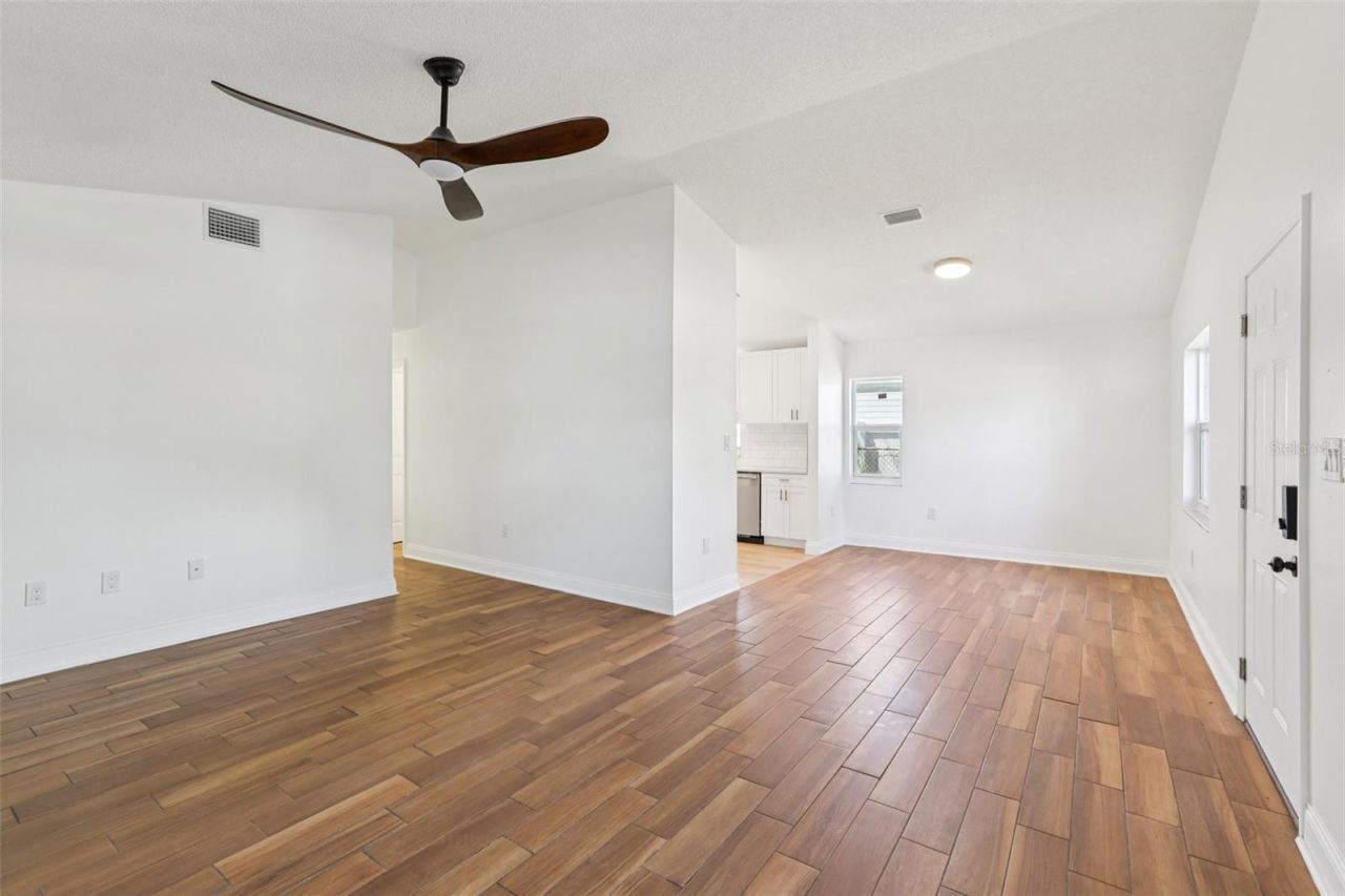 2800 13th Avenue N, Saint Petersburg, FL 33713 Photo