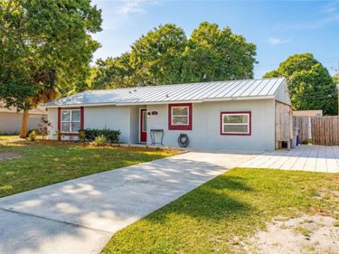 2255 15TH AVENUE SW, VERO BEACH, FL 32962