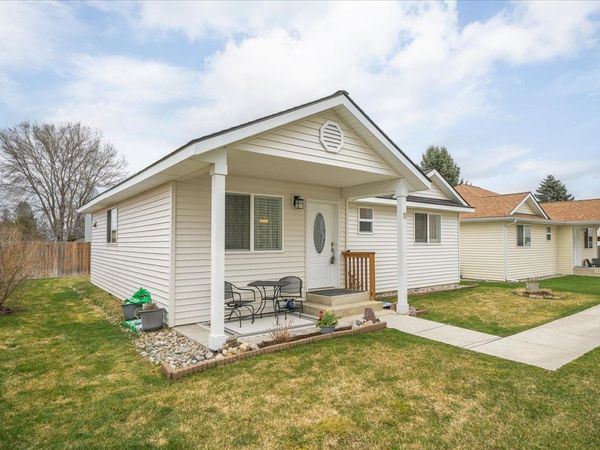 7125 N CRESTLINE St, Spokane, WA 99217