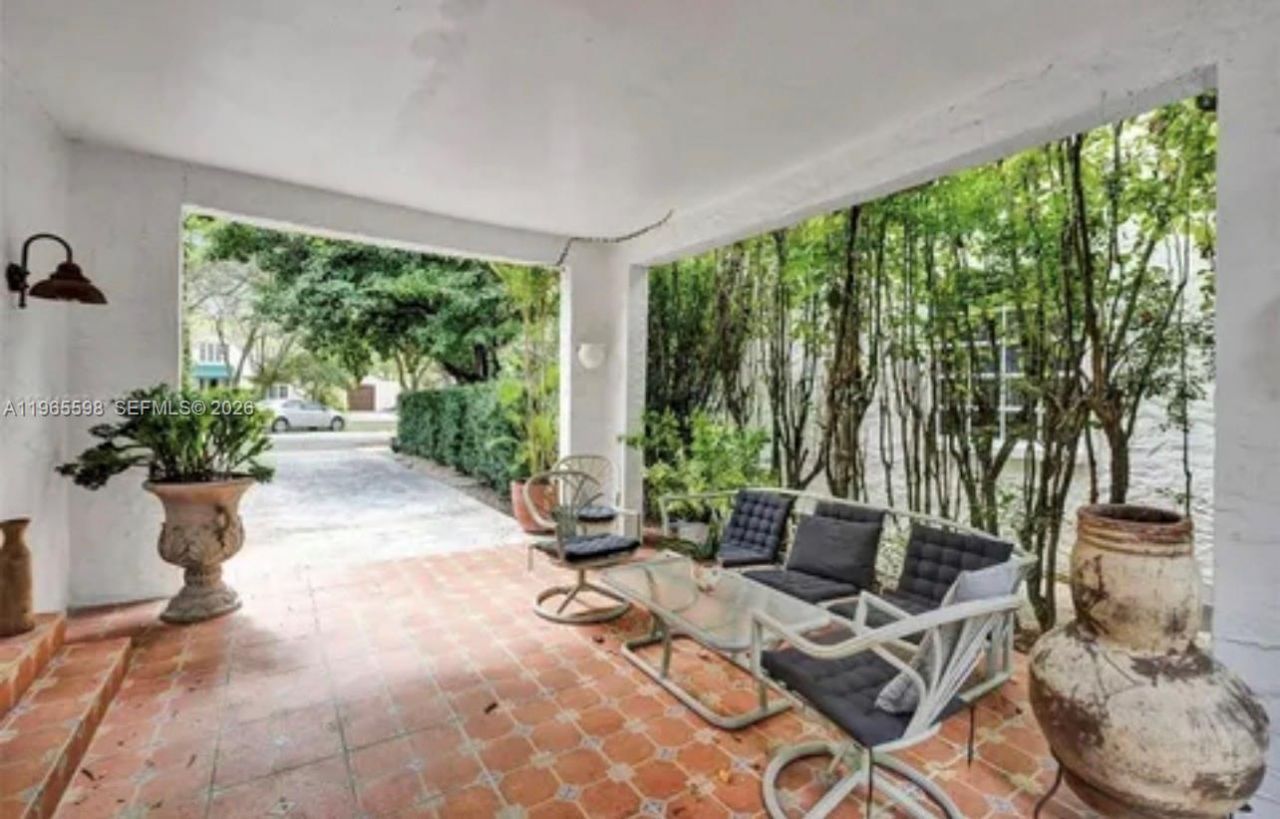 1107 Alhambra Cir , Coral Gables, FL 33134 Photo