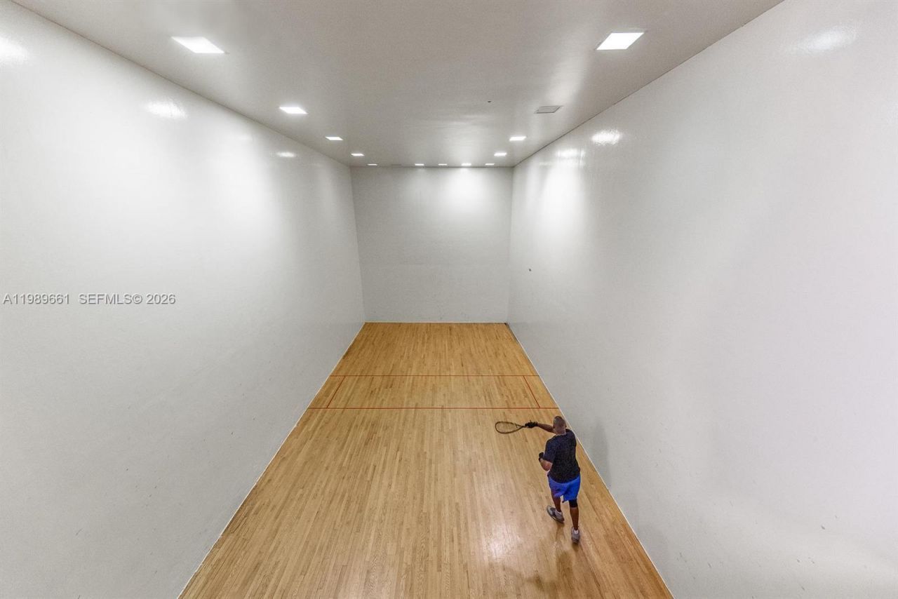 3740 Inverrary Dr , Unit 1T, Lauderhill, FL 33319 Photo