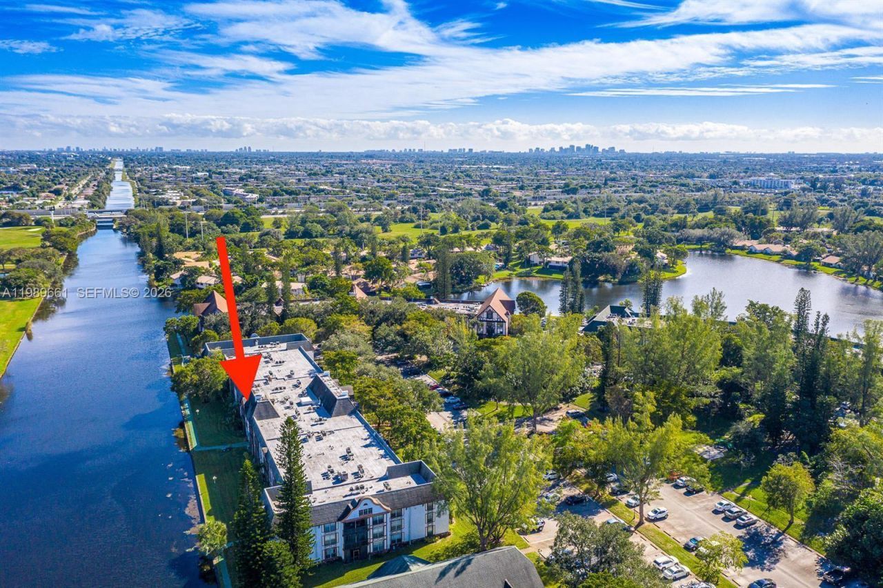 3740 Inverrary Dr , Unit 1T, Lauderhill, FL 33319 Photo