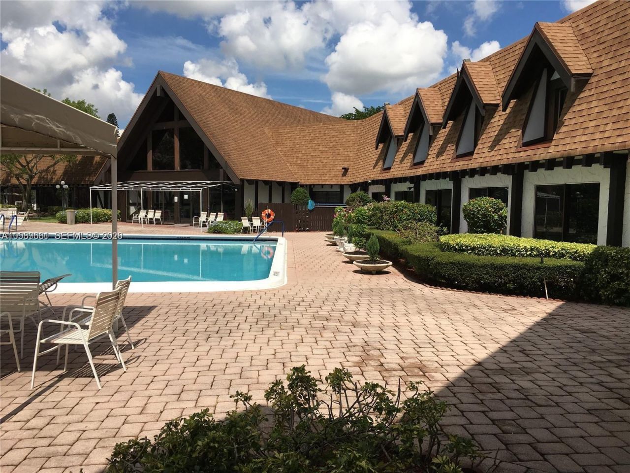 3740 Inverrary Dr , Unit 1T, Lauderhill, FL 33319 Photo