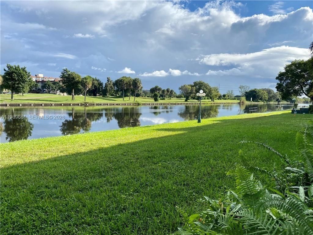 3740 Inverrary Dr , Unit 1T, Lauderhill, FL 33319 Photo