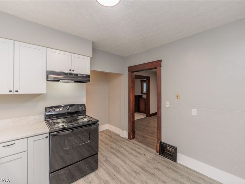 1038 W 11th Street, Lorain, OH 44052 Photo 11