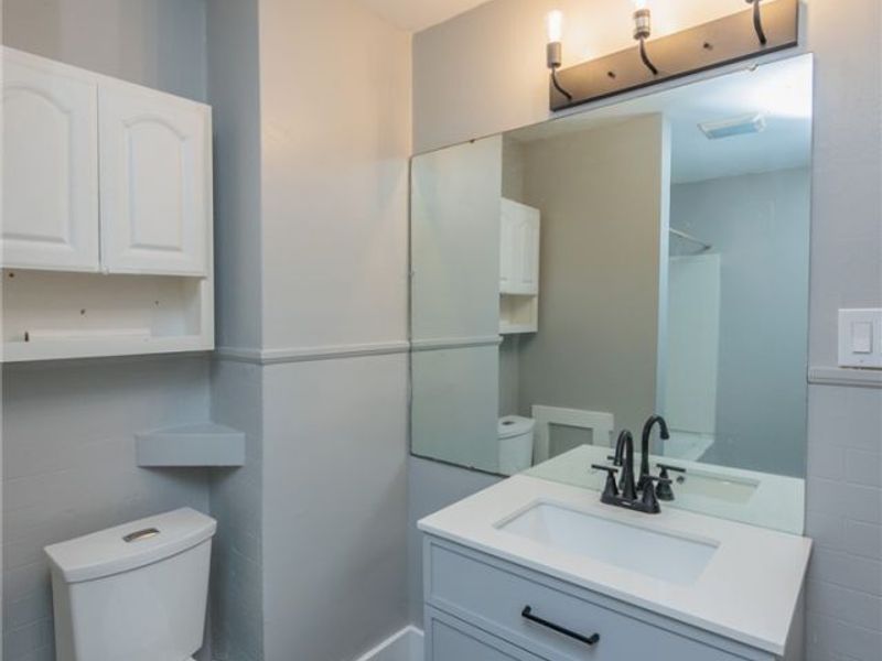 1038 W 11th Street, Lorain, OH 44052 Photo 13