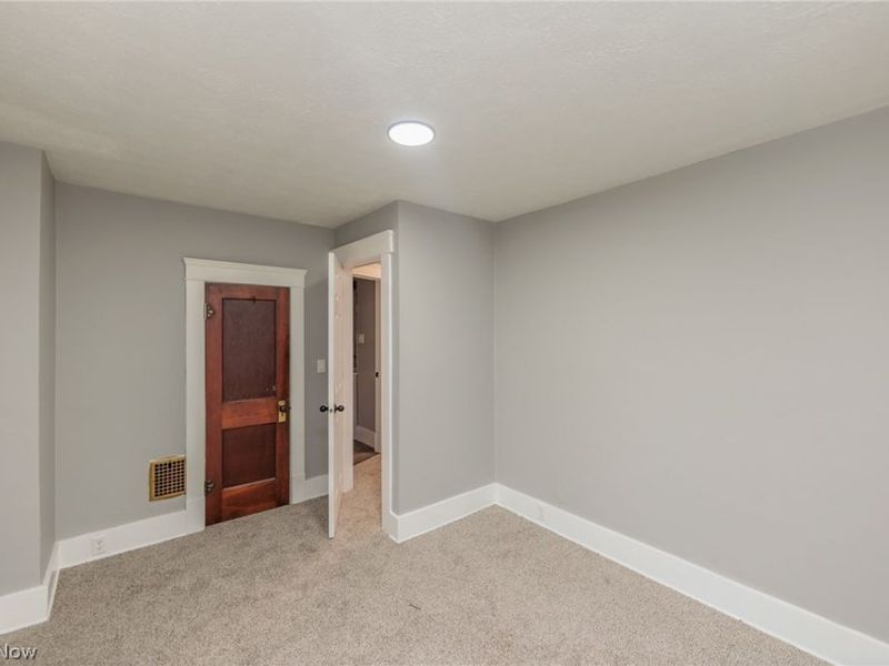 1038 W 11th Street, Lorain, OH 44052 Photo 18