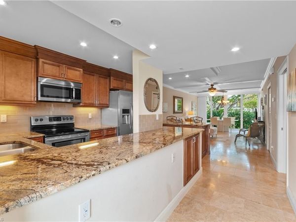 414 Broad AVE S, Unit H414, NAPLES, FL 34102