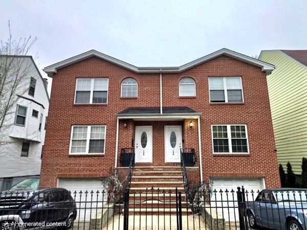 166 N 16Th St, East Orange, NJ 07017