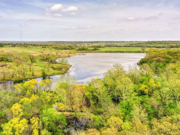 1 N 364 Road, Wewoka, OK 74884