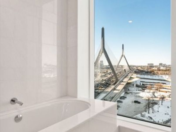 100 Lovejoy Wharf, Unit 11D, Boston, MA 02114