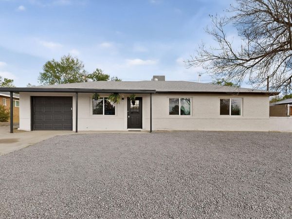 2032 Vermont Street NE, Albuquerque, NM 87110