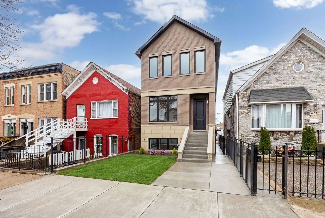 3633 S Emerald Avenue, Chicago, IL 60609 Main Photo