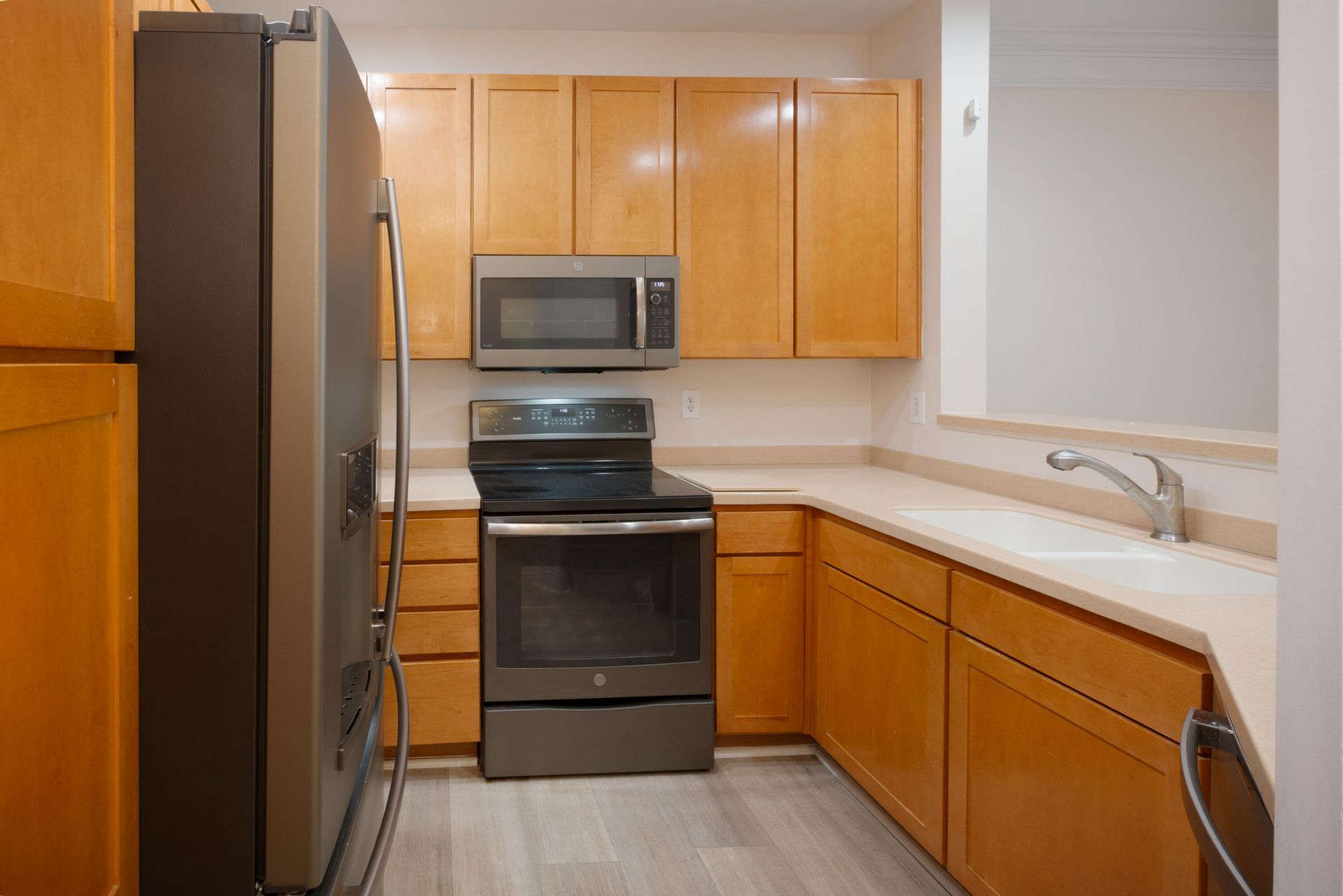 1307 Basildon Road Photo 11