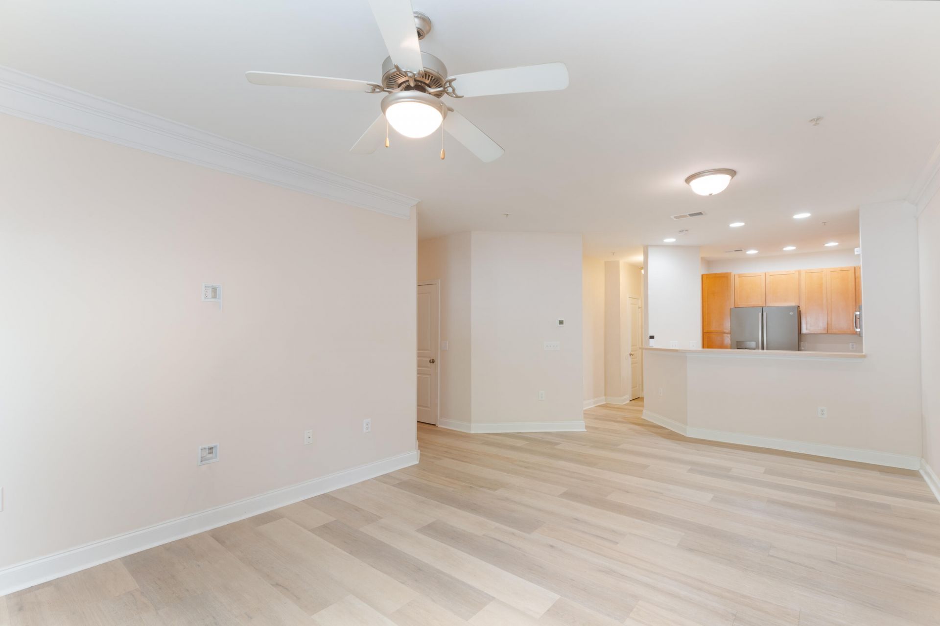 1307 Basildon Road Photo 7