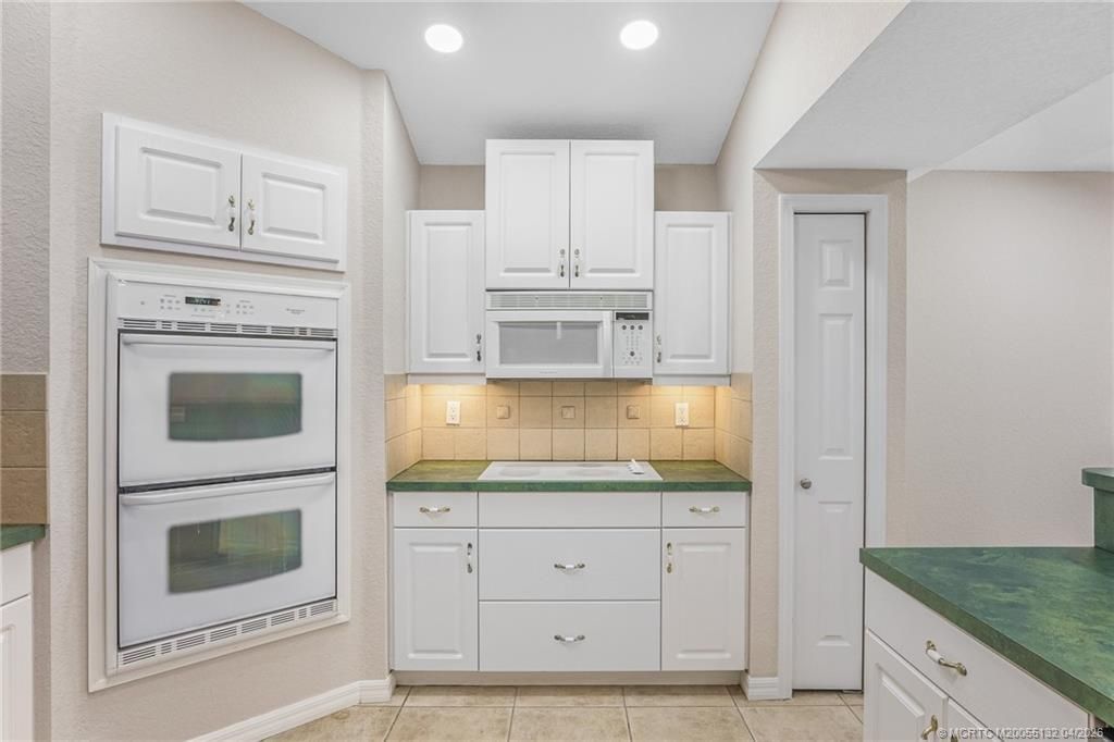 2149 SW Savage Boulevard, Port Saint Lucie, FL 34953 Photo